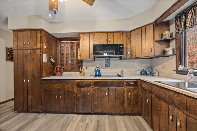 $450,000 | 117 Stonefence Road, Naugatuck, CT 06770