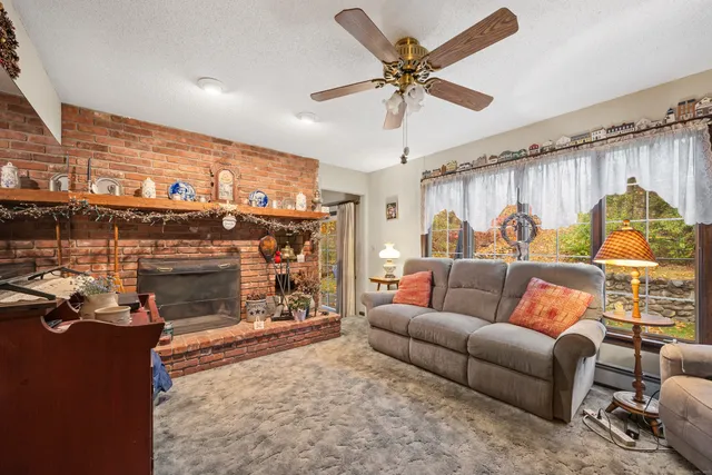 $450,000 | 117 Stonefence Road, Naugatuck, CT 06770