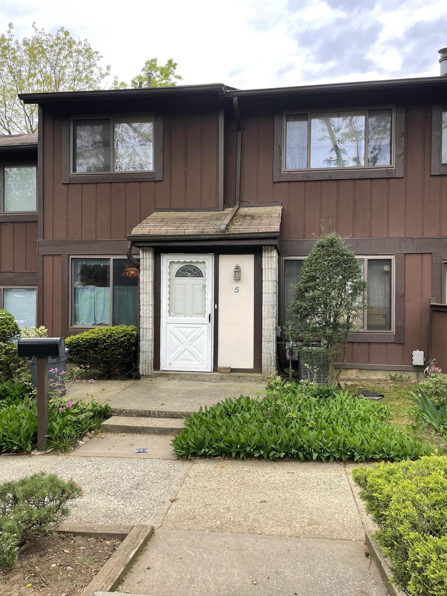 5 Rumson Road Staten Island, NY 10314 - Photo 3 of 17 Photo May 03, 11 06 11
