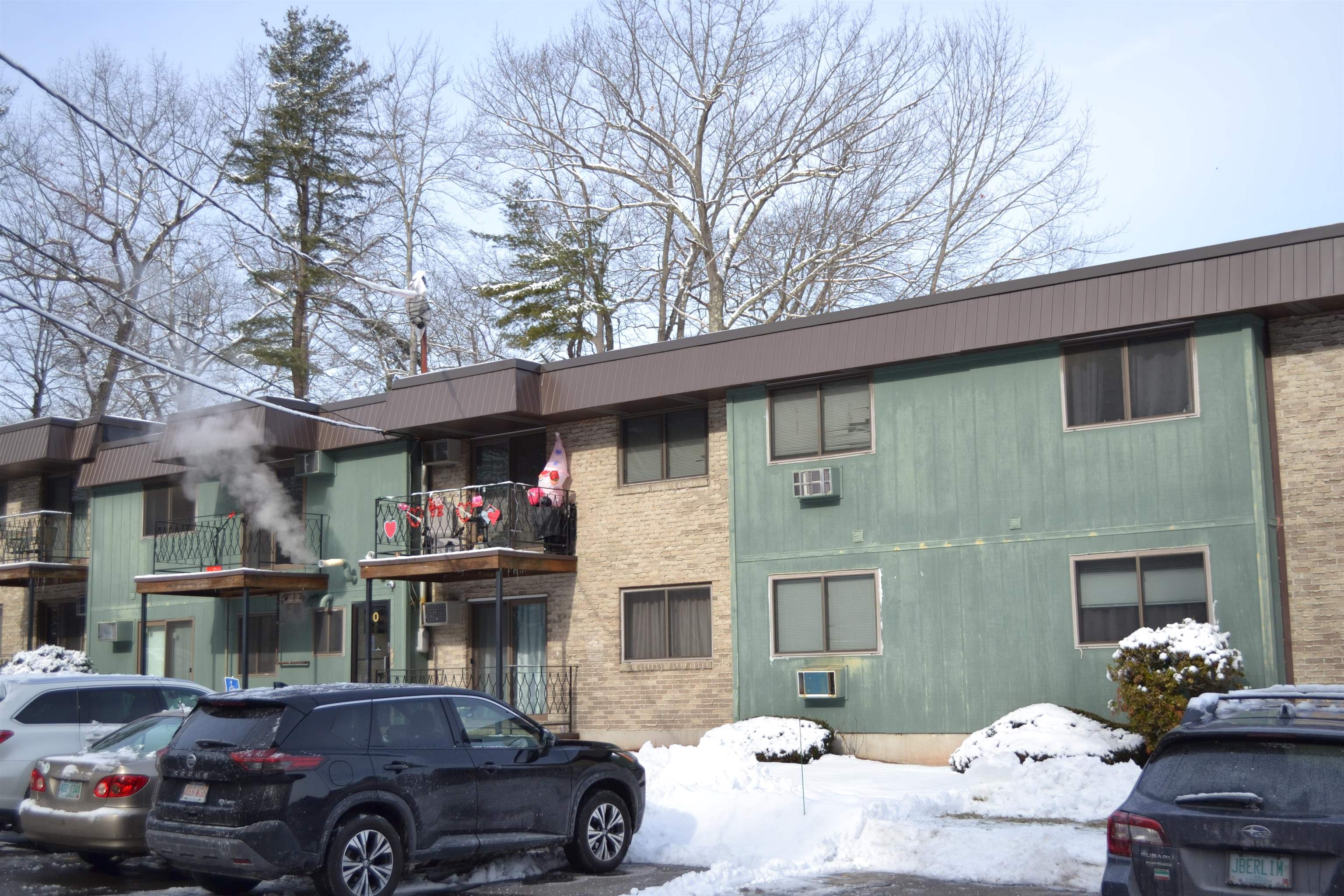 10 Strawberry Bank Road, Unit 2 Nashua, NH 03062 - Photo 2 of 11