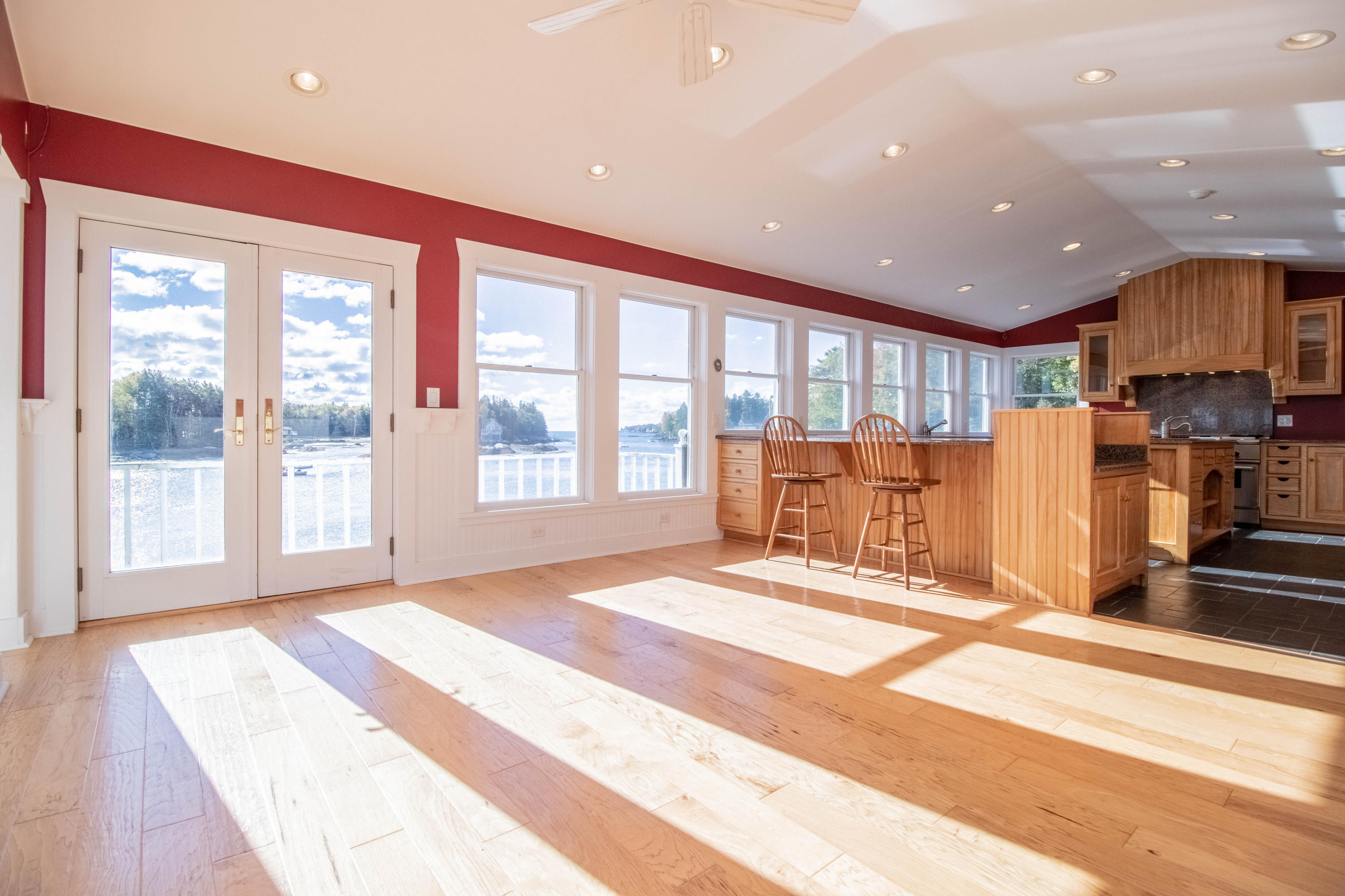 39 Capitol Island Road Southport, ME 04576 - Photo 13 of 35 13
