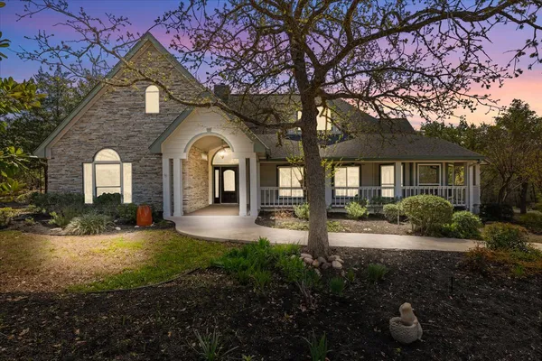 $750,000 | 187 Stephen F Austin Boulevard, Bastrop, TX 78602