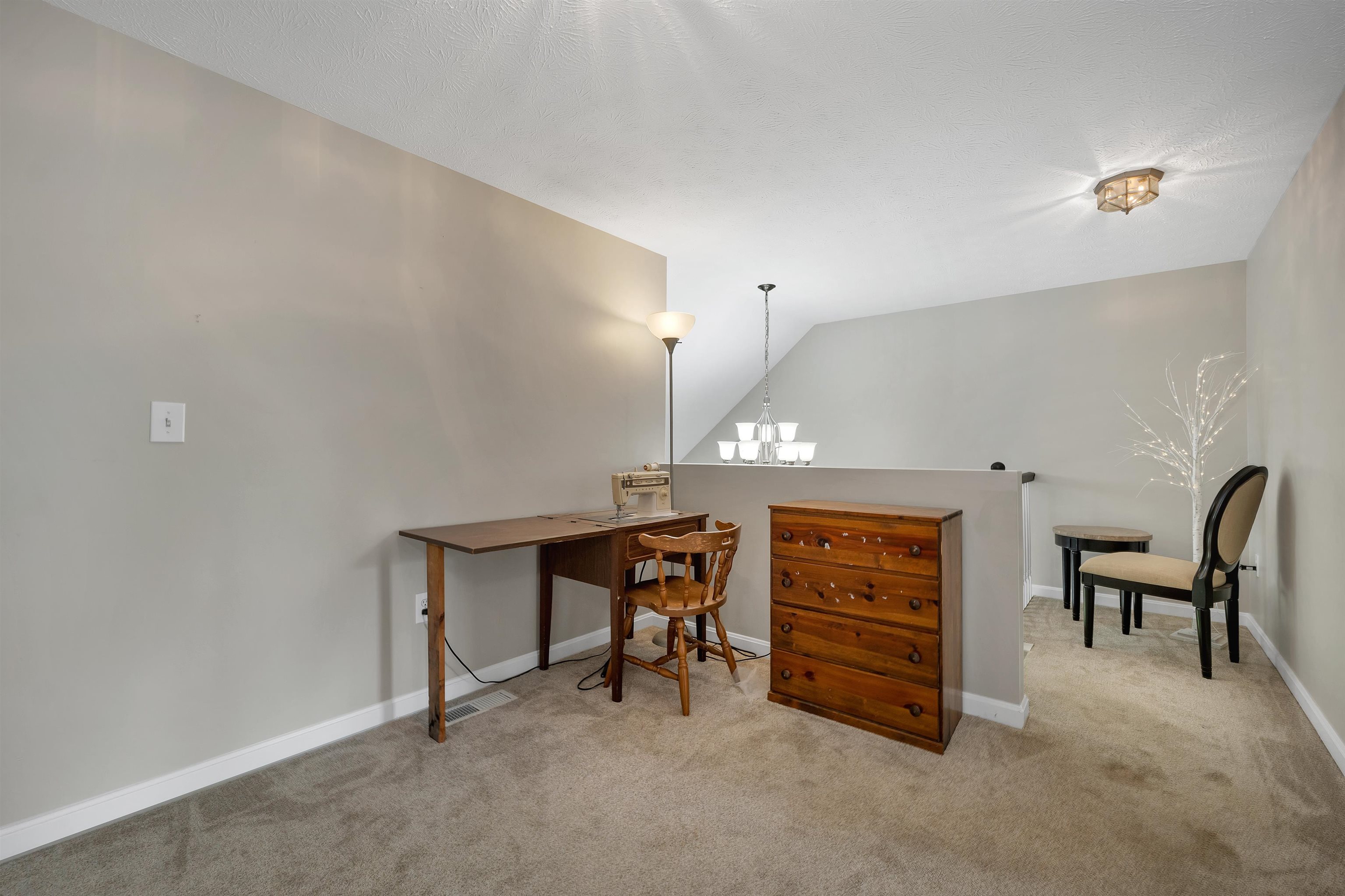 2 Thresher Road, Unit U128 Nashua, NH 03063 - Photo 27 of 37 Gallery Image 27