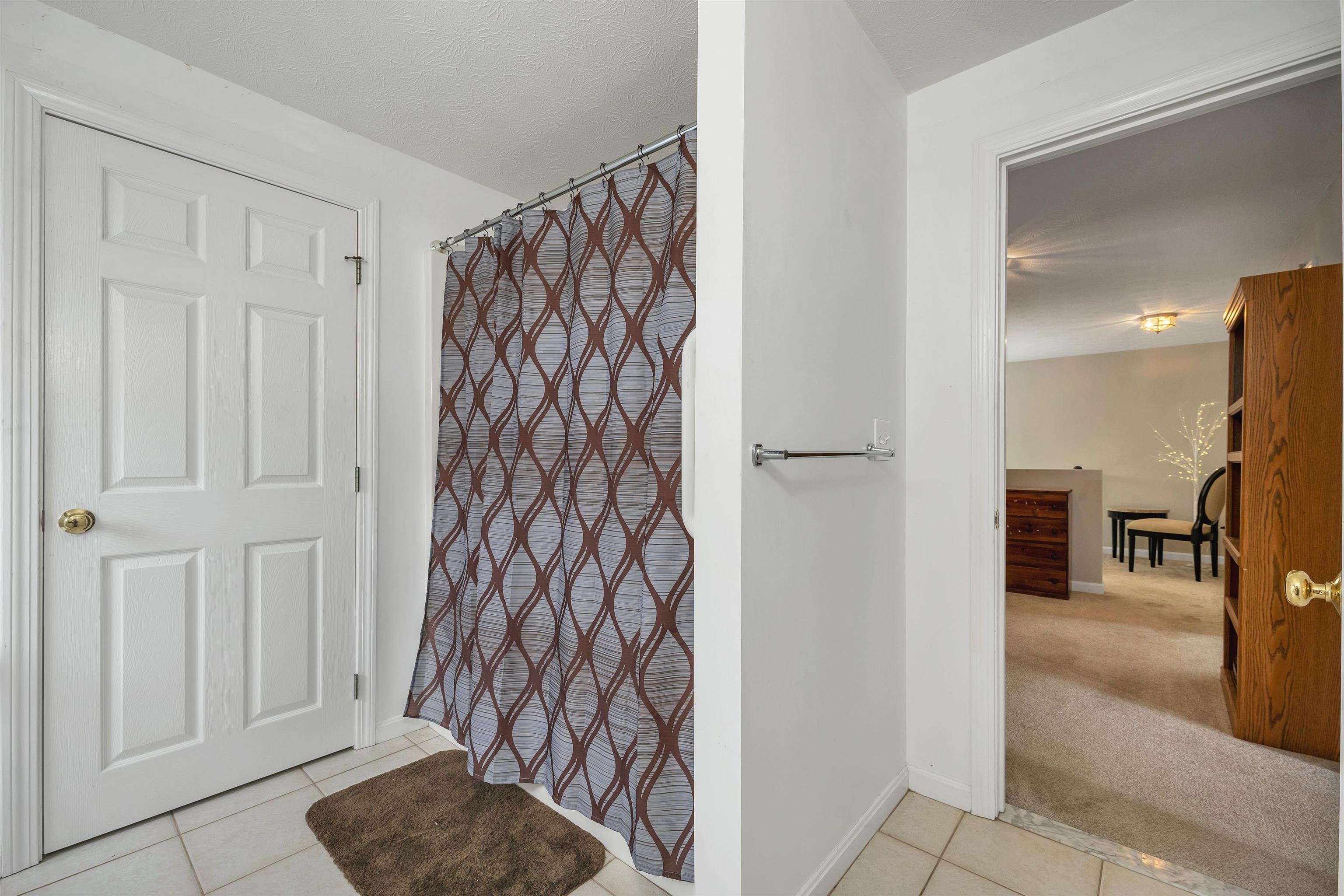 2 Thresher Road, Unit U128 Nashua, NH 03063 - Photo 31 of 37 Gallery Image 31