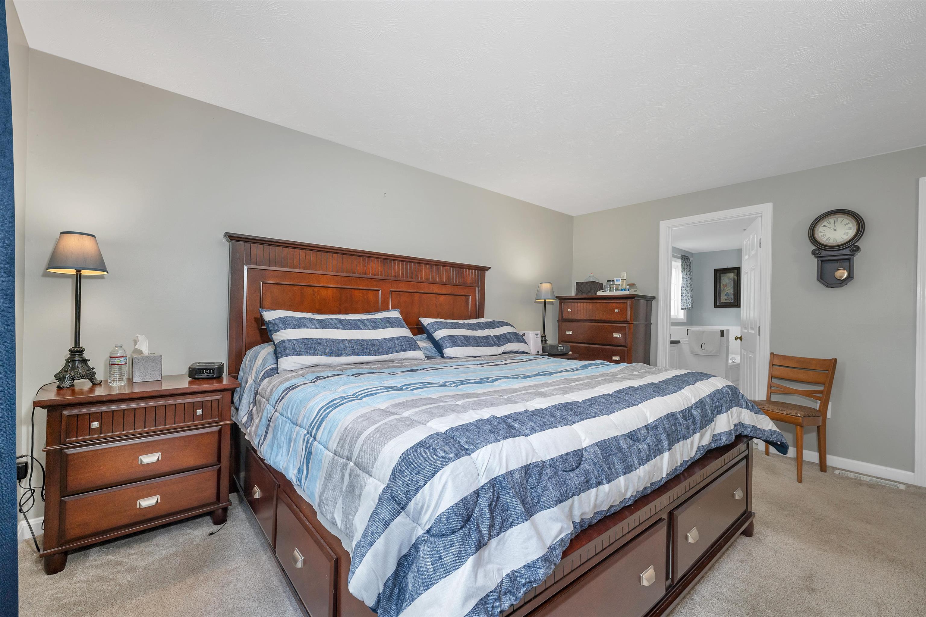 2 Thresher Road, Unit U128 Nashua, NH 03063 - Photo 33 of 37 Gallery Image 33