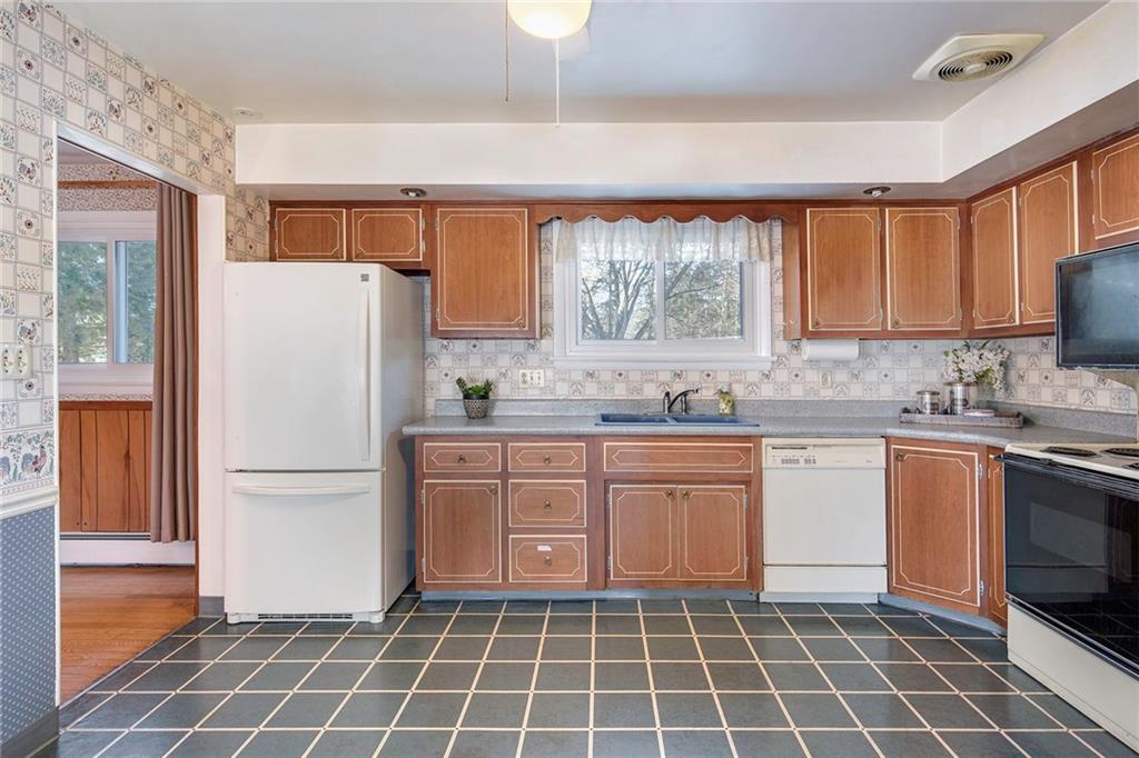 110 Hillcrest Road Renfrew, PA 16053 - Photo 15 of 25