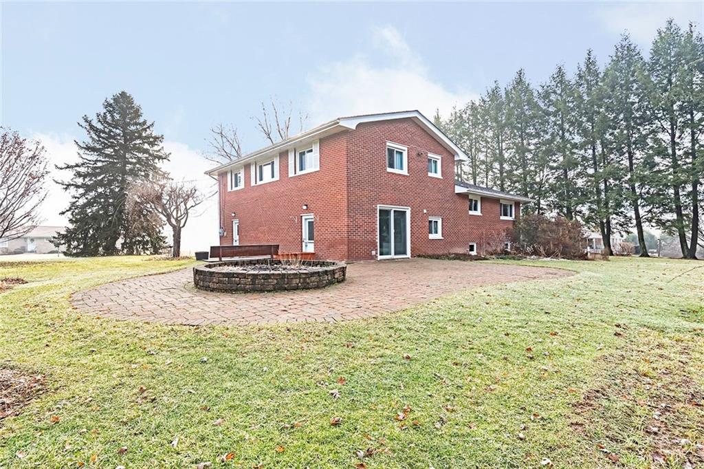 110 Hillcrest Road Renfrew, PA 16053 - Photo 5 of 25