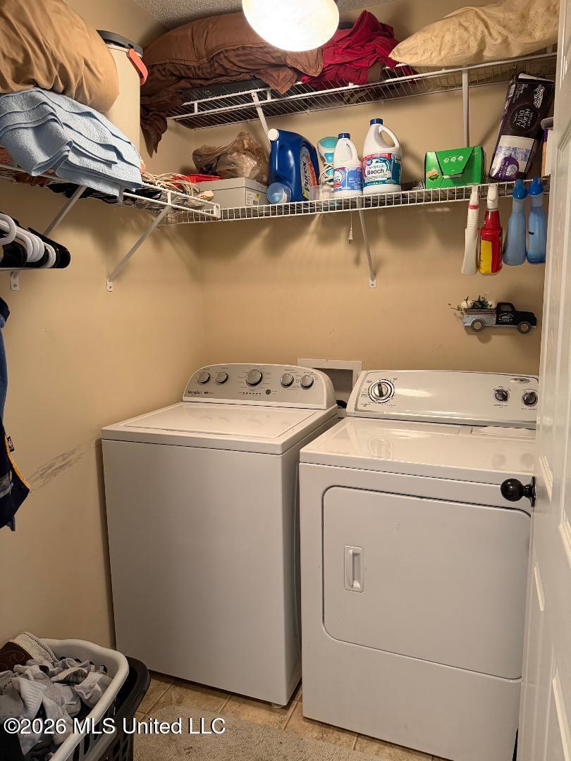 328 Vaiden Ridge Drive North Hernando, MS 38632 - Photo 14 of 16 Laundry Room