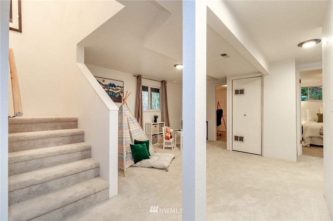 14724 169th Avenue Southeast Renton, WA 98059 - Photo 12 of 40 Gallery Image 12