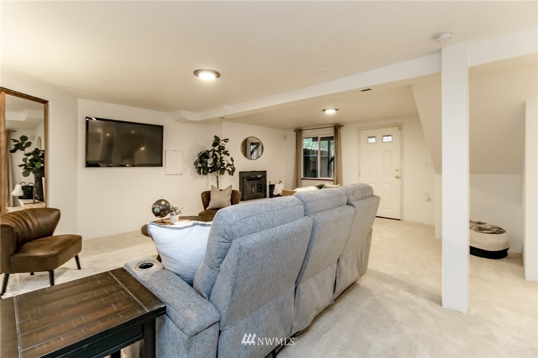 14724 169th Avenue Southeast Renton, WA 98059 - Photo 19 of 40 Gallery Image 19