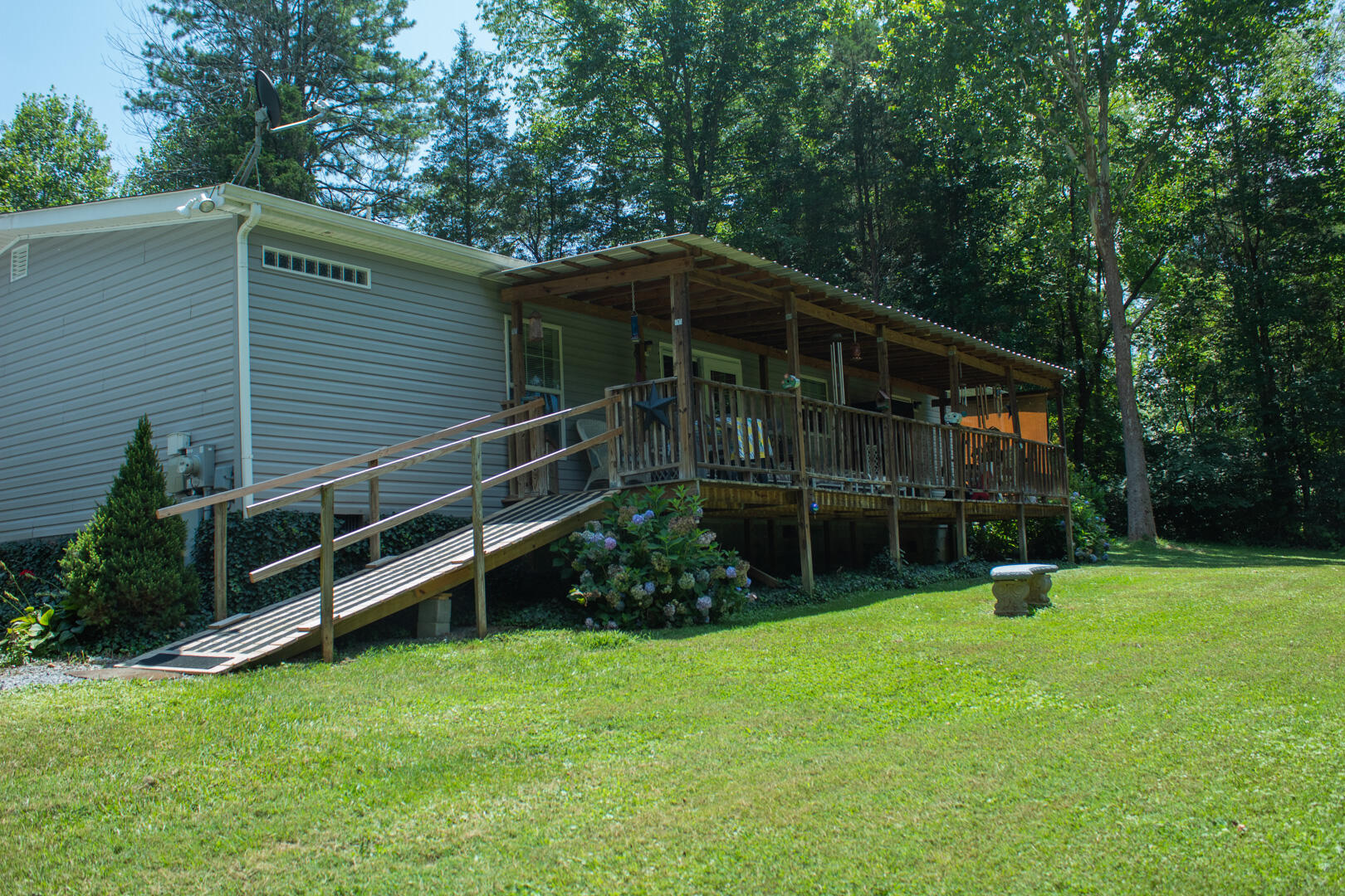 1700 Paperville Road Bristol, TN 37620 - Photo 6 of 31 07.26.22_Shaffer-23