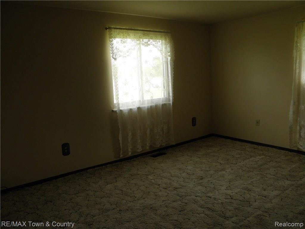 8500 Sharp Road Swartz Creek, MI 48473 - Photo 23 of 42 P1010034 (1).jpg