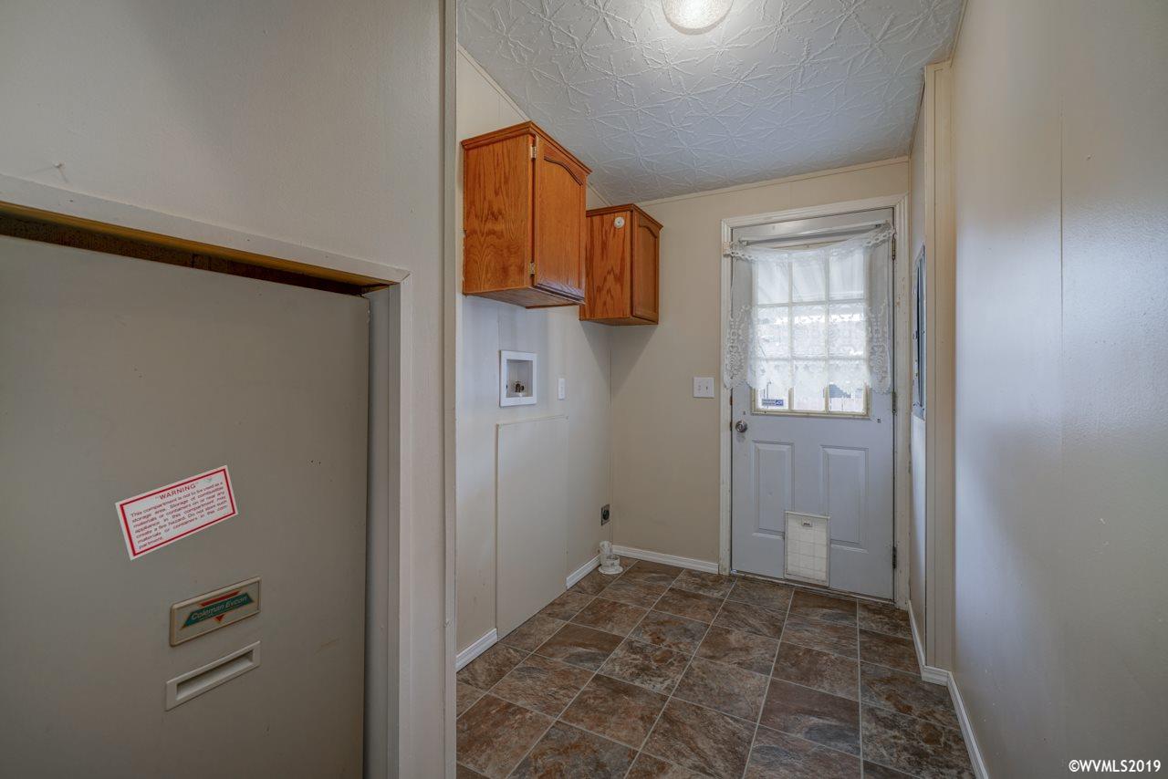 2000 Robins Lane Southeast, Unit 18 Salem, OR 97306 - Photo 24 of 28