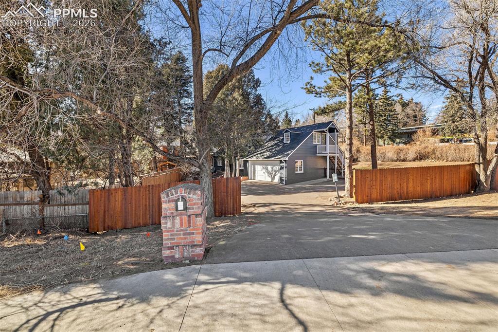 2 Cresta Road Colorado Springs, CO 80906 - Photo 35 of 35