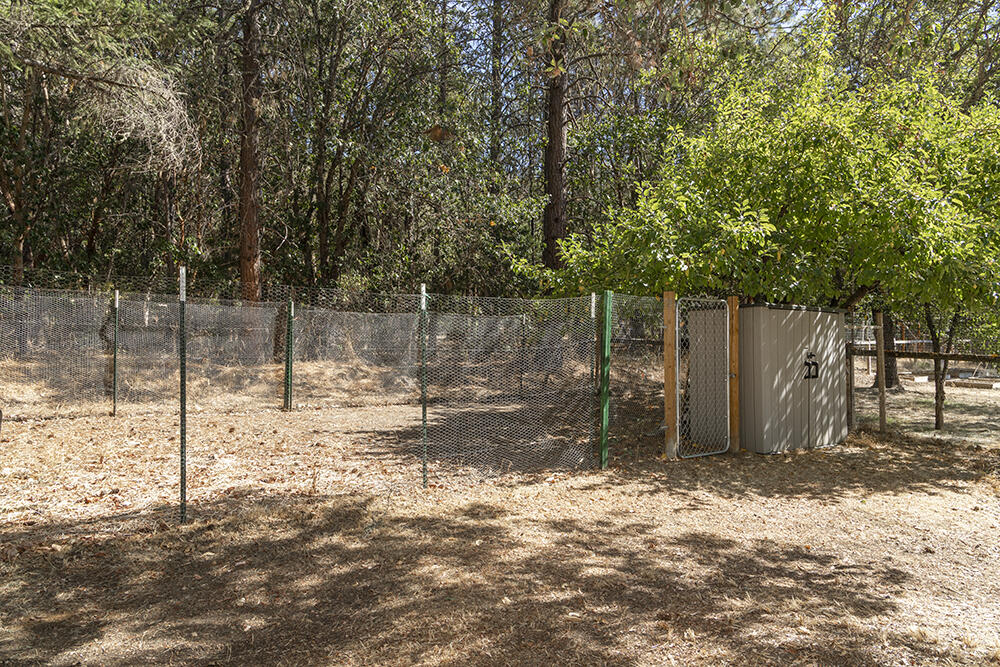 761 Upper Applegate Road Jacksonville, OR 97530 - Photo 24 of 39 24