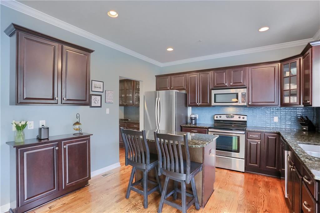 127 Shenot Road Wexford, PA 15090 - Photo 19 of 49 Kitchen