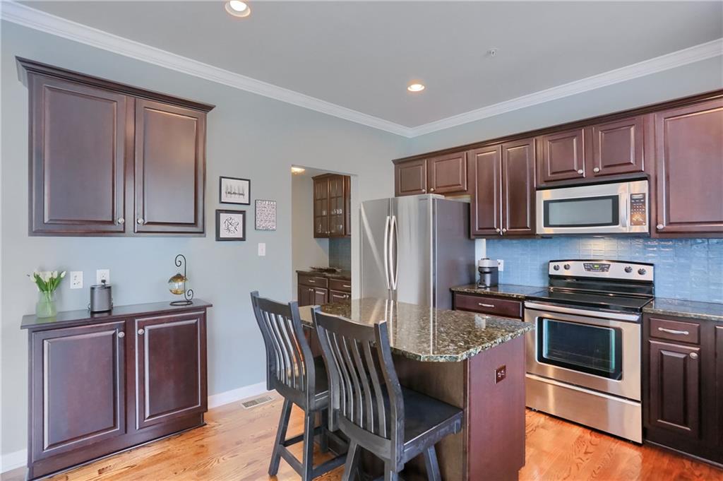 127 Shenot Road Wexford, PA 15090 - Photo 20 of 49 Kitchen