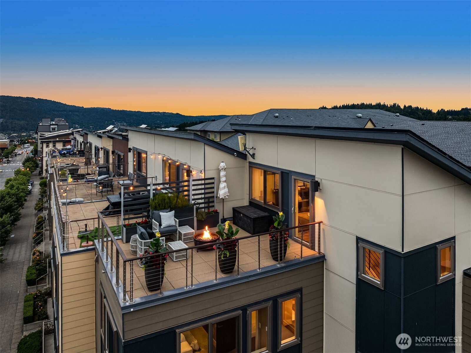 998 Northeast High Street, Unit 12 Issaquah, WA 98029 - Photo 35 of 36