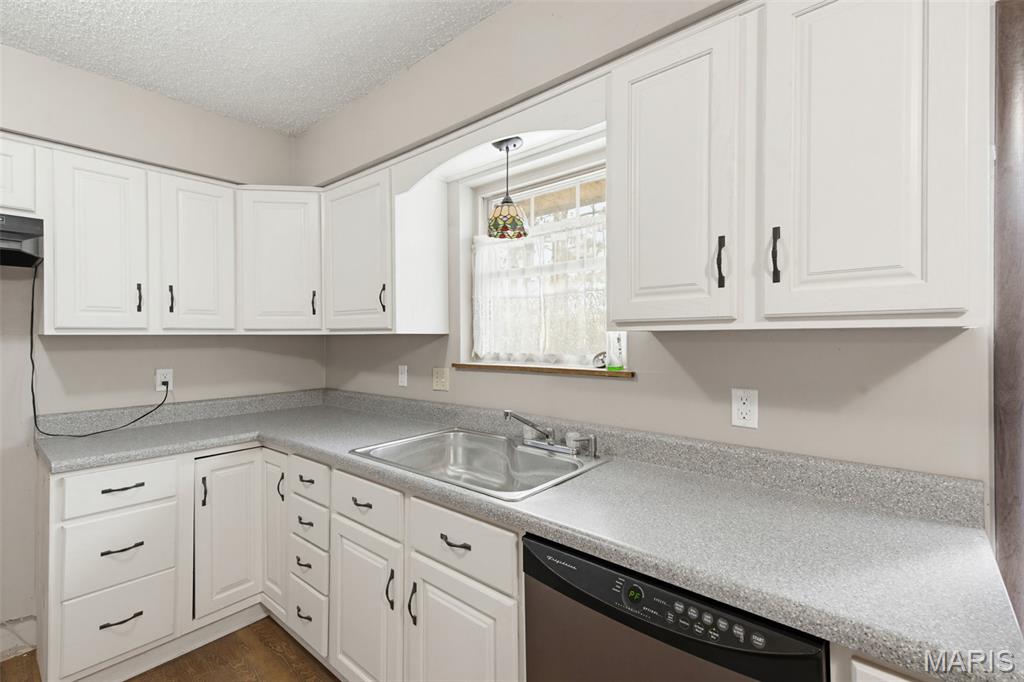 1004 Barton Road Doniphan, MO 63935 - Photo 7 of 23