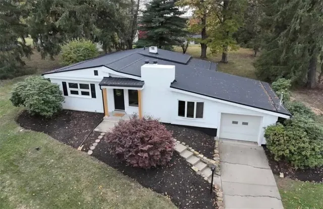 $400,000 | 687 Bower Hill Road, Venetia, PA 15367