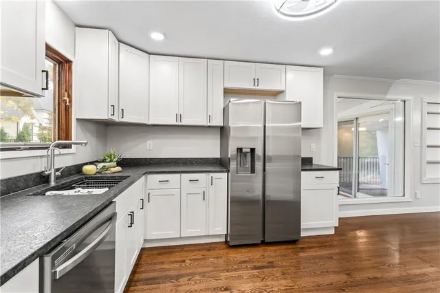 $400,000 | 687 Bower Hill Road, Venetia, PA 15367