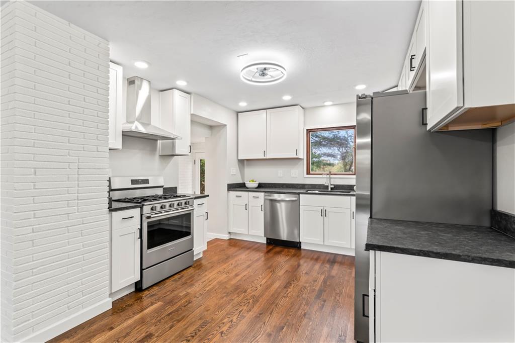 687 Bower Hill Road Venetia, PA 15367 - Photo 8 of 37