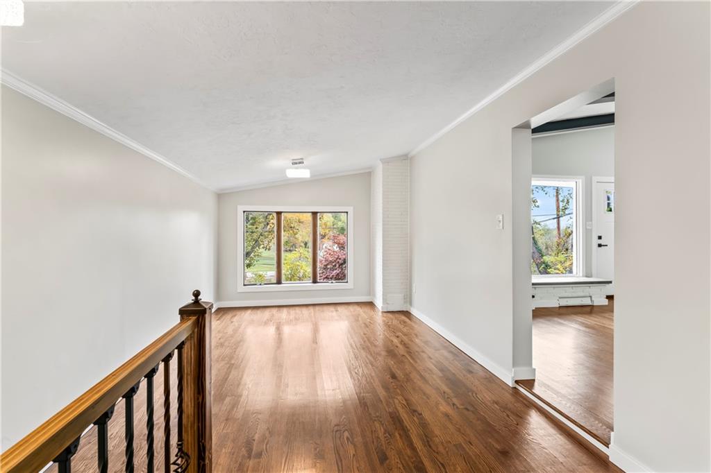 687 Bower Hill Road Venetia, PA 15367 - Photo 10 of 37