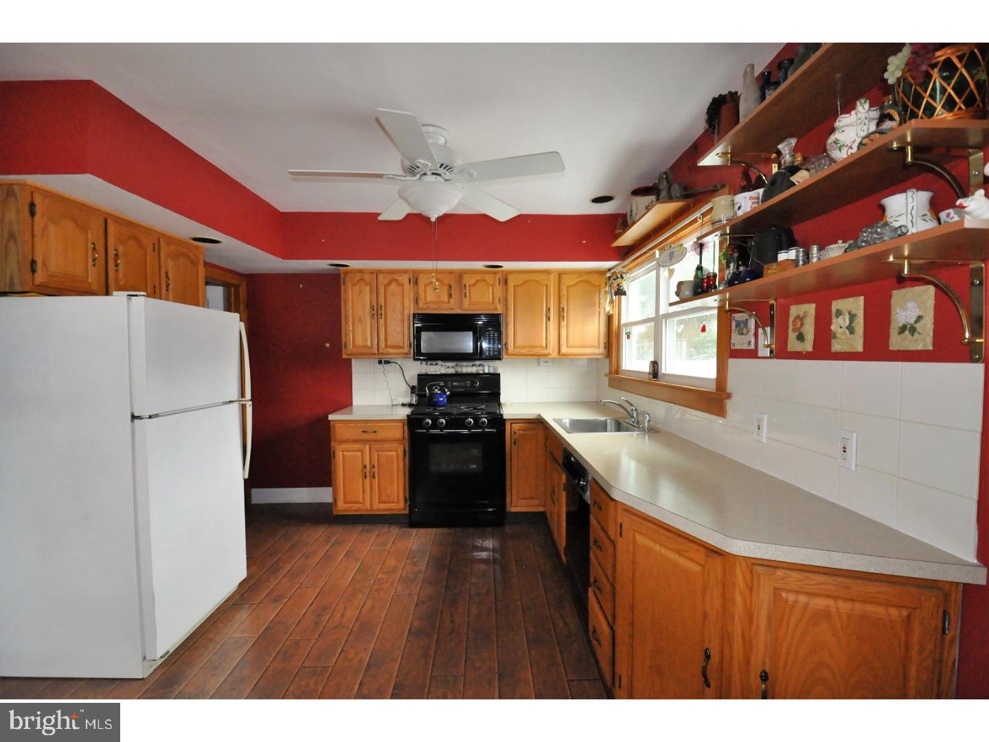 249 Powell Road Springfield, PA 19064 - Photo 8 of 25