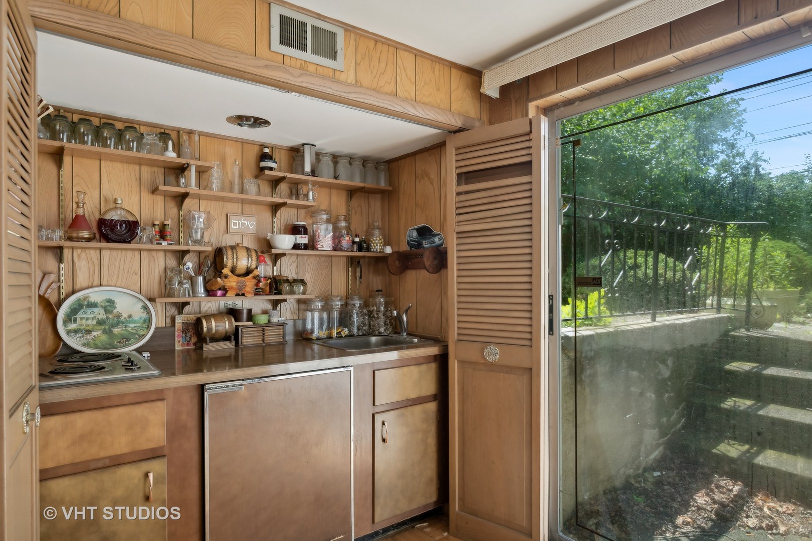 7957 Beckwith Road Morton Grove, IL 60053 - Photo 18 of 26