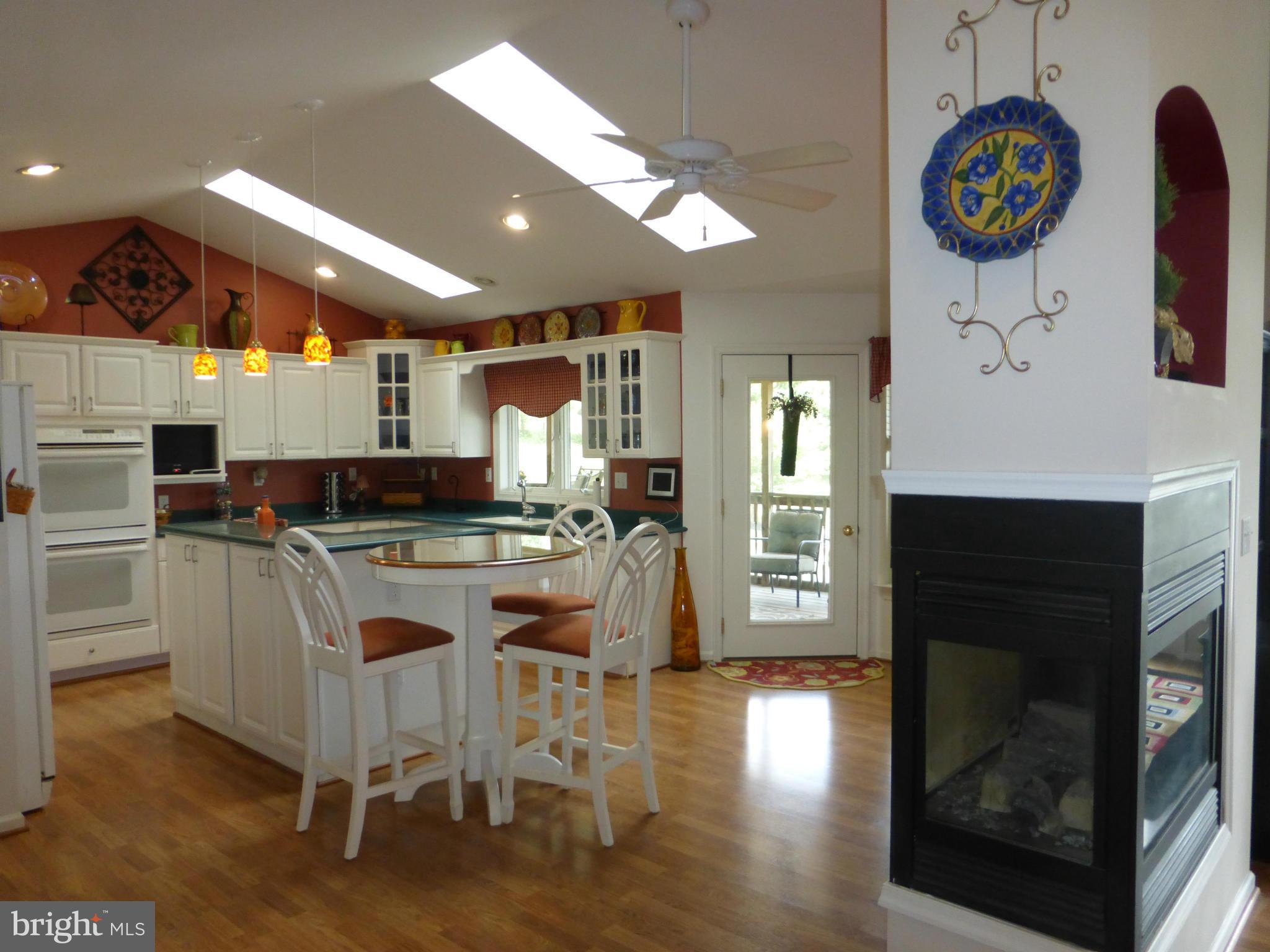 12383 Jesse Smith Road Mount Airy, MD 21771 - Photo 5 of 29 Kitchen
