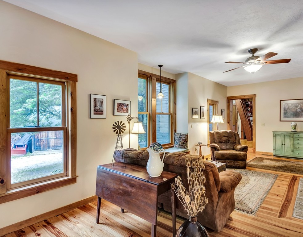 530 Lowell Road Groton, MA 01450 - Photo 5 of 27
