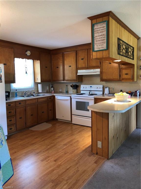 767 Bud Sink Road Lexington, NC 27295 - Photo 4 of 16 Gallery Image 4