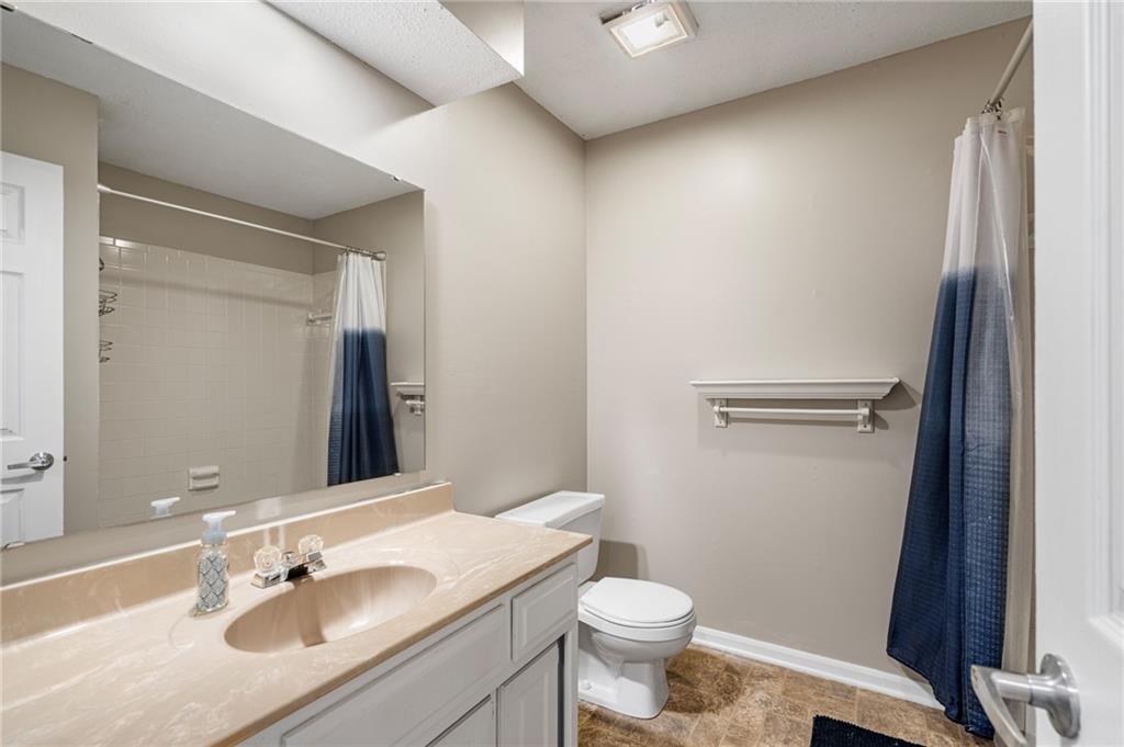 7216 Rene Street Shawnee, KS 66216 - Photo 23 of 55