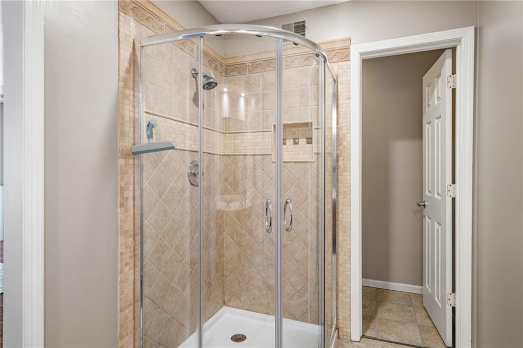 7216 Rene Street Shawnee, KS 66216 - Photo 30 of 55