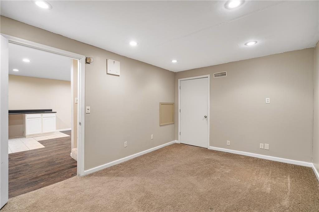 7216 Rene Street Shawnee, KS 66216 - Photo 37 of 55