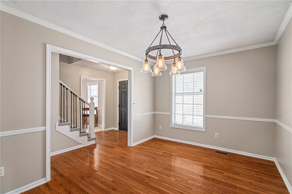 7216 Rene Street Shawnee, KS 66216 - Photo 8 of 55