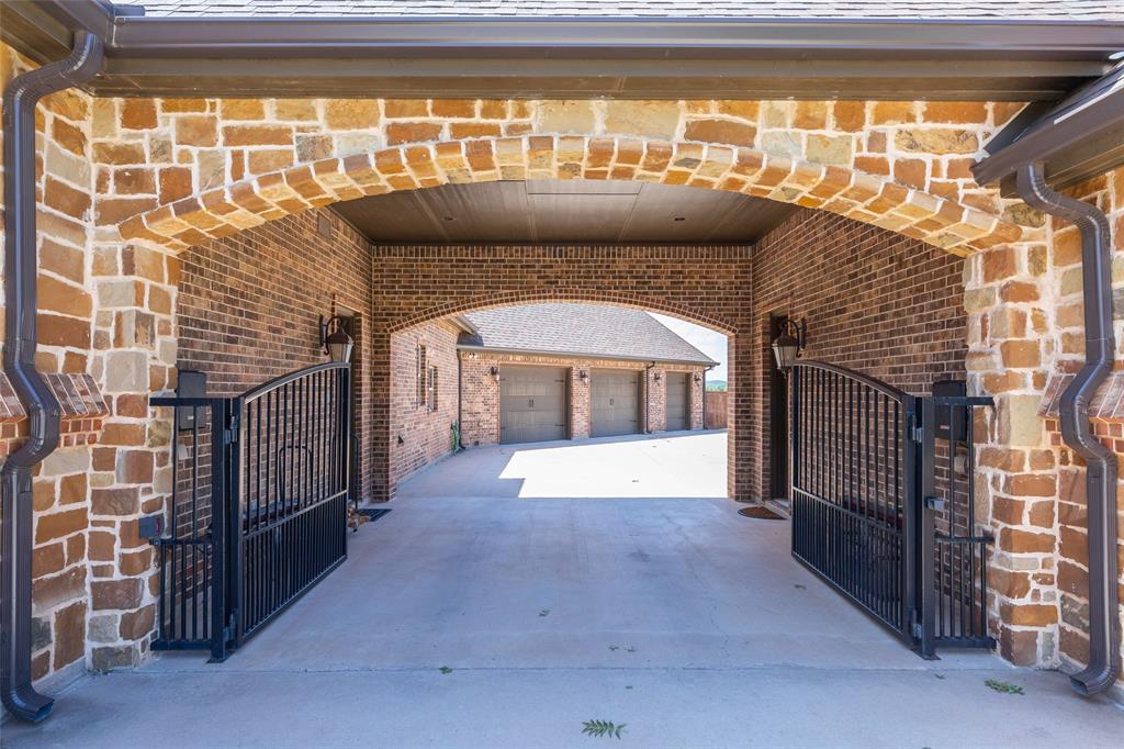709 Prosperity Road Abilene, TX 79602 - Photo 4 of 40
