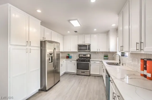 $2,700 | 1312 Mt Hamilton, Las Vegas, NV 89117