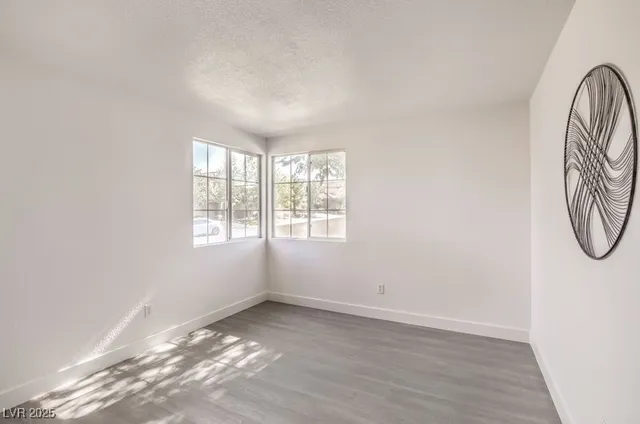 $2,700 | 1312 Mt Hamilton, Las Vegas, NV 89117