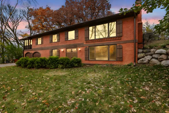 $629,900 | 1533 Clare Lane, Wayzata, MN 55391