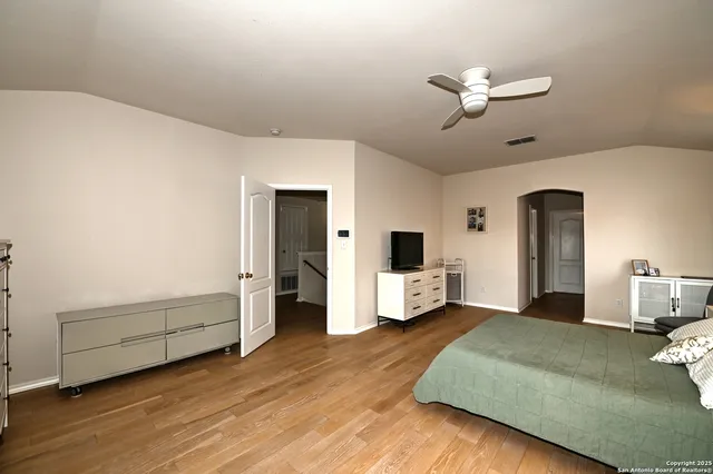 $2,450 | 165 Red Hawk, San Antonio, TX 78258