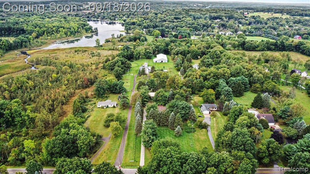 2651 Fenton Road Hartland, MI 48353 - Photo 31 of 35 Gallery Image 31