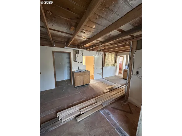 $189,900 | 136863 Highway 97, Crescent, OR 97733