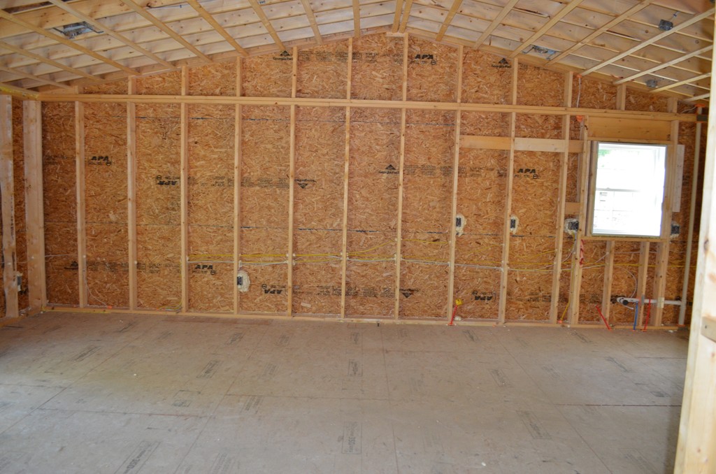 view of an empty room with wooden floor