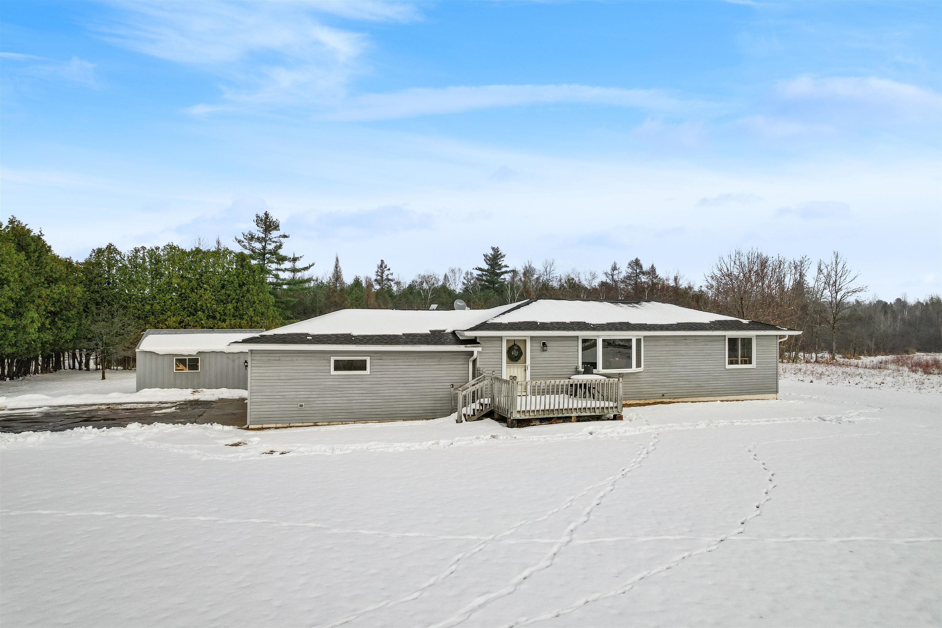 N2108 South R-1 Lane Menominee, MI 49858 - Photo 17 of 25