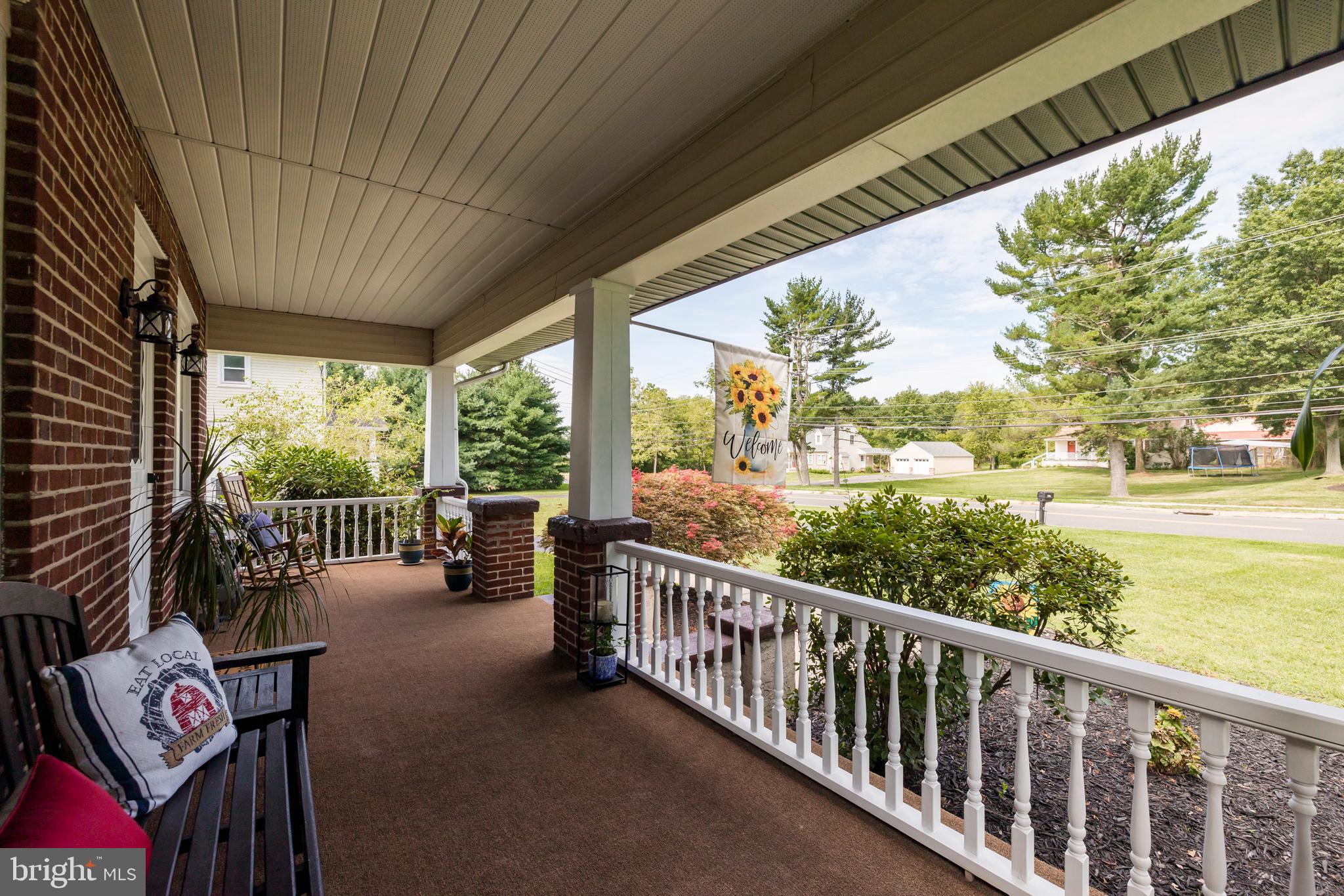 530 North Pleasantview Road Pottstown, PA 19464 - Photo 6 of 45 Front porch