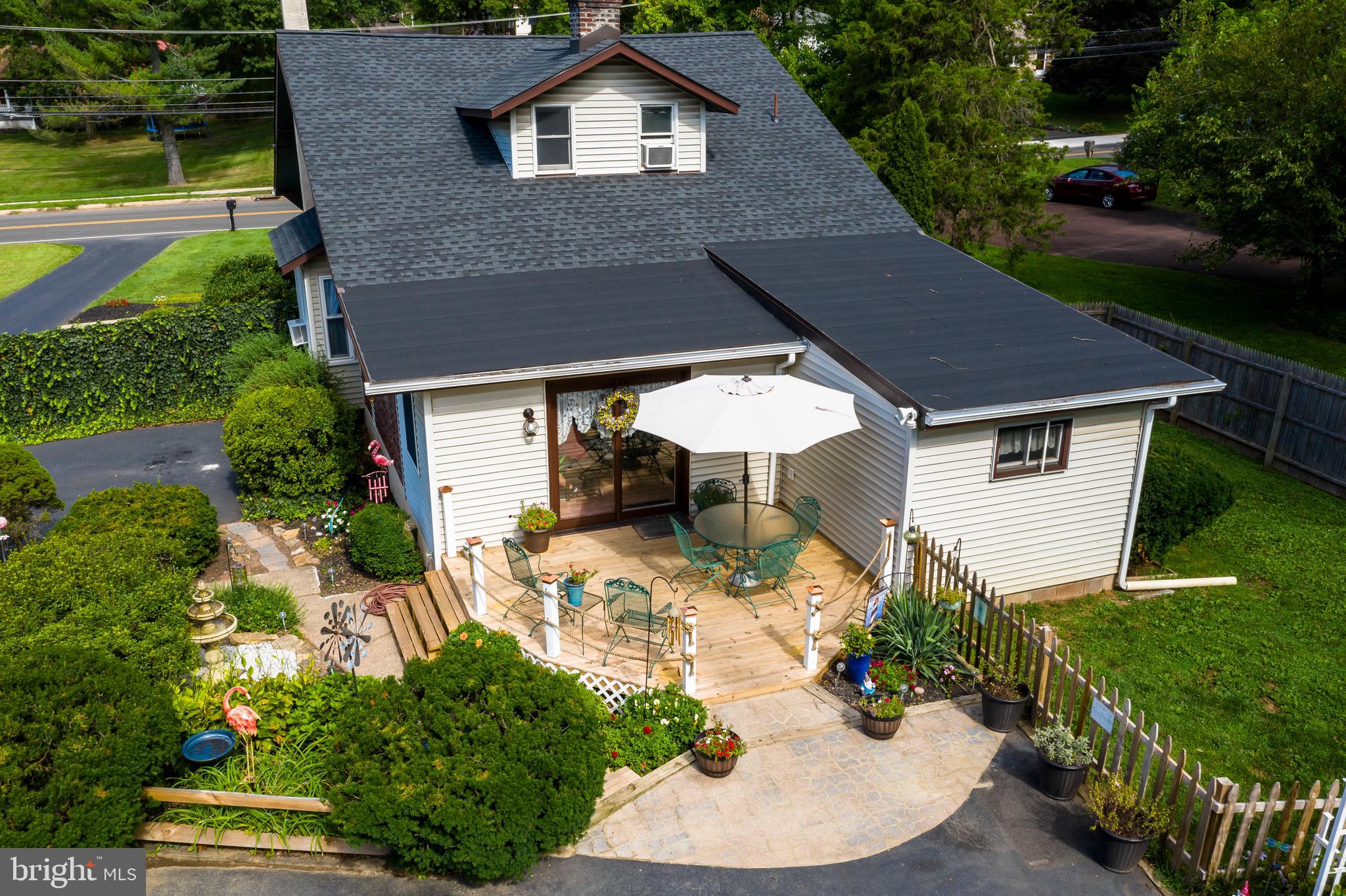 530 North Pleasantview Road Pottstown, PA 19464 - Photo 8 of 45 Aerial of deck and side yards