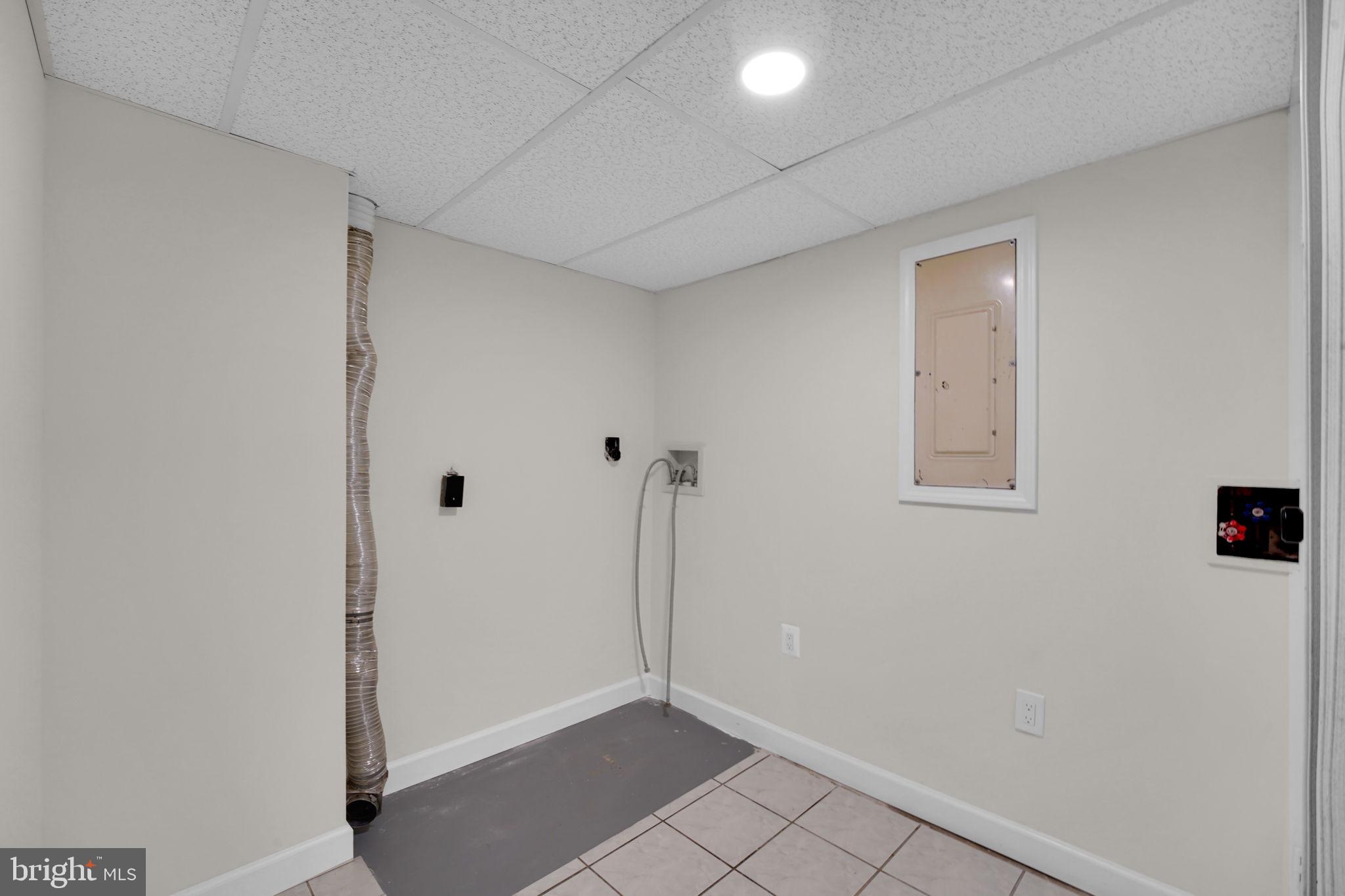 8613 Weems Road Manassas, VA 20110 - Photo 19 of 50