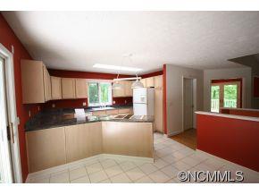 246 West Wonder Road Leicester, NC 28748 - Photo 7 of 23 Gallery Image 7