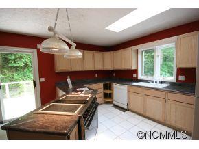 246 West Wonder Road Leicester, NC 28748 - Photo 8 of 23 Gallery Image 8